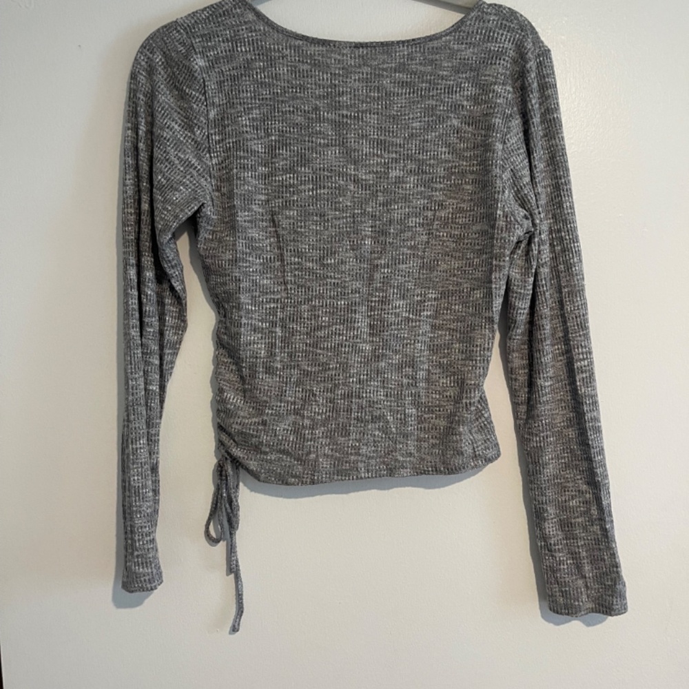 AE Wrap Top - Picture 2 of 3